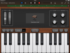 Die MiniMoog Immitaitoin in „GarageBand“ ist doch etwas stark Reduziert. (Screenshot:Valentin Schmitt)